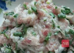 Illustration of how to make homemade pork meatballs 4