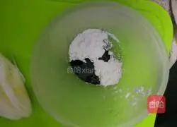 Illustration of how to make sauce squid rolls 9