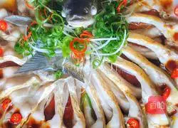 Illustration of how to make peacock open fish 13