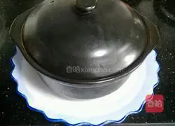 Illustration of how to make salted fish and eggplant stew 18