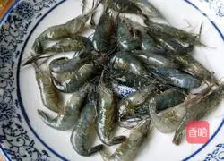 Illustration of how to steam baby shrimp with June yellow 1