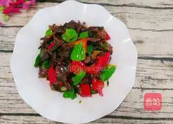 Illustration of how to make fried duck gizzards with double peppers 11