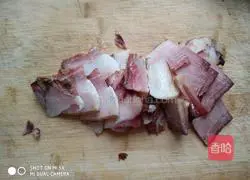 Illustration of how to cook bacon stewed rice in a lazy rice cooker 6