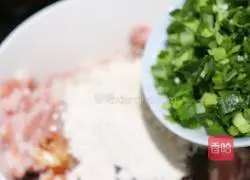 Illustrations on how to make steamed meat and eggs that are simple and delicious 10