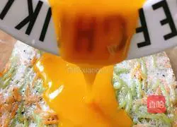 Noodle Chicken Cake Recipe Illustration 11