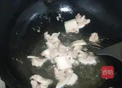 Illustration of how to make fried pork slices with bamboo shoots 5