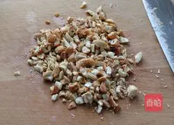 Illustration of how to make cashew and celery 8