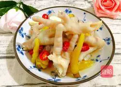 Illustration of how to make pickled pepper and chicken feet 17