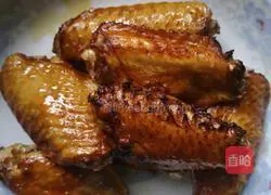 Illustration of how to cook tiger skin chicken wings and yuba 6