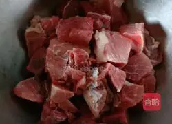 Illustration of how to make potato stew 2