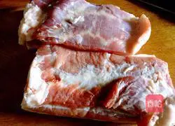 Illustration of how to cook pork with tiger skin eggs 9