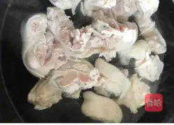 Spicy Illustration of how to make pig's trotters 2