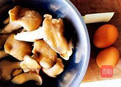 Illustration of how to make scrambled eggs with oyster mushrooms 1