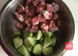 Illustration of how to make lamb stewed with radish 1