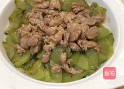 Illustration of how to make cucumber and fried meat 12