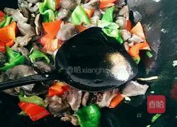 Illustration of how to make fried duck gizzards with double peppers 10