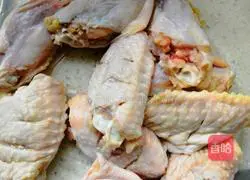 Illustration of how to make Coke chicken wings 1