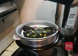 Illustration of how to make steamed turbot 3