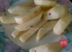Illustration of how to stew pork with potato chunks 2