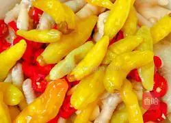 Illustration of how to make pickled pepper and chicken feet 12