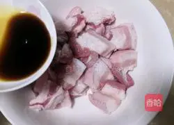 Braised in soy sauce Meat cooking illustration 2