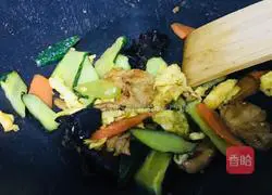 Illustration of how to make Mushu Pork 14