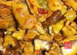 Illustration of how to make chestnut roast chicken 8