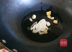 Xinwen Gourmet Poached Egg Fried Shrimp Recipe Illustration 8