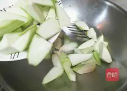 Illustration of how to make luffa and scrambled eggs 5