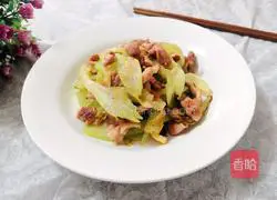 Stir-fried lean pork with celery Illustration of how to do it 14