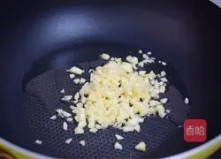 Illustration of how to make Garlic Vermicelli and Baby Cabbage 8