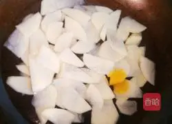 Illustration of how to make fried meat and potatoes 4