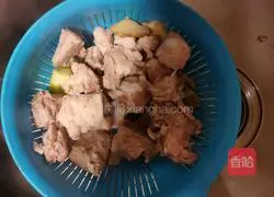 Illustration of how to cook pork ribs and baby cabbage 2