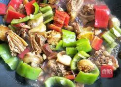 Illustration of how to make braised chicken with fresh abalone 8