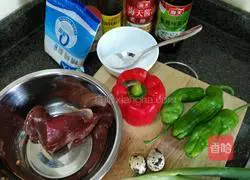 How to stir-fry beef tenderloin with sweet and green peppers Illustration 1