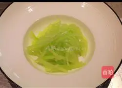 Illustration of how to make red oil beef 5