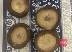 Illustration of how to make meat stuffed with mushrooms 1