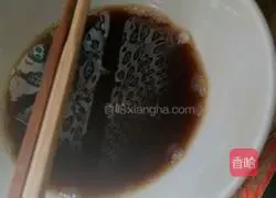 Illustration of how to make fish-flavored shredded pork that is not spicy 3