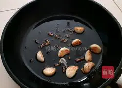 Illustration of how to cook pork belly with garlic 7