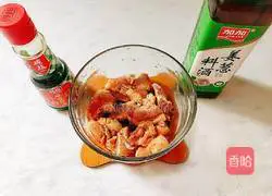 Illustration of how to make fried crispy pork 4