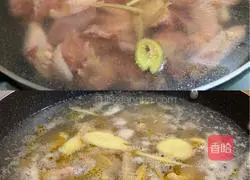 Illustration of braised chicken with fish maw and mushrooms 3