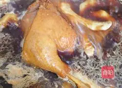 Illustration of braised duck leg meat 3