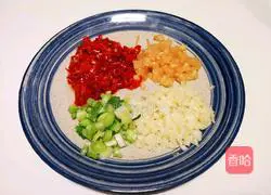 Illustration of how to make crucian carp with chopped pepper 4