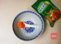 Illustration of how to make white sesame toothpick meat 5