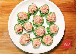 Illustration of how to make long beans stuffed with meat 8