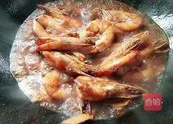 Illustration of Spicy Mouth-watering Shrimp 6