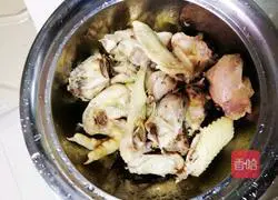 Secret Illustration of making sauce chicken 1