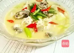 Illustration of how to make sour bamboo shoot chicken in clear soup 12