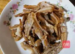 Illustration of how to make fried tripe with green pepper 1