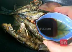 Illustration of braised yellow catfish 10